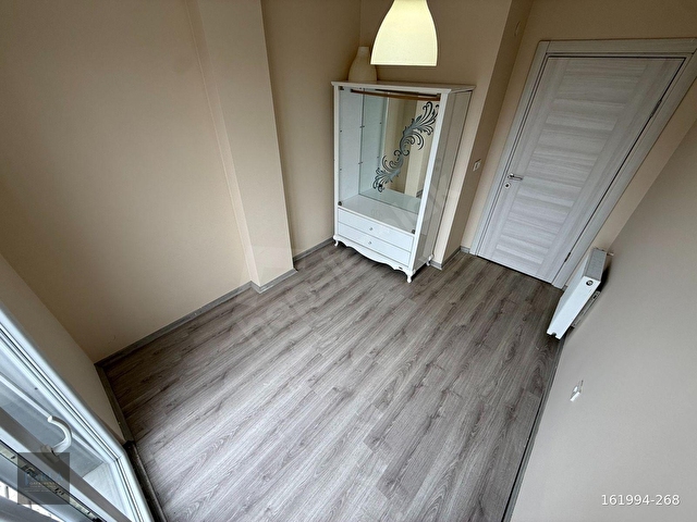 PARLADAN ALTINKUMDA 1+1 ARA KAT ÖN CEPHE ASANSÖRLÜ FIRSAT DAİRE - Görsel 5