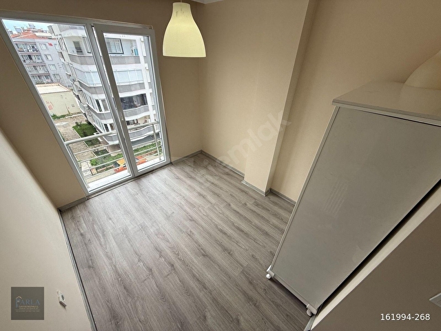 PARLADAN ALTINKUMDA 1+1 ARA KAT ÖN CEPHE ASANSÖRLÜ FIRSAT DAİRE - Görsel 4