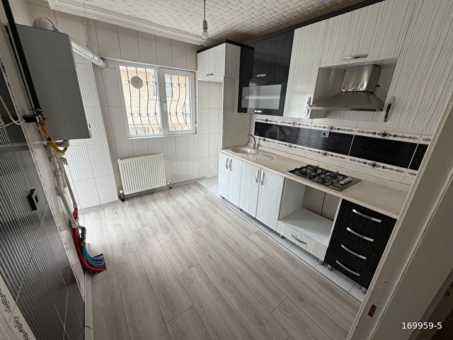 MALAZGİRT MAH/DE KAT KONUMUNDA BAĞIMSIZ MUTFAK 1+1 DAİRE - Görsel 5