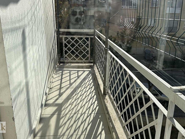 SOKULLU CADDE 3+1 KATTA ÖN CEPHE BAĞIMSIZ SALON - Görsel 14