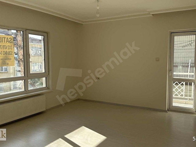 SOKULLU CADDE 3+1 KATTA ÖN CEPHE BAĞIMSIZ SALON - Görsel 19