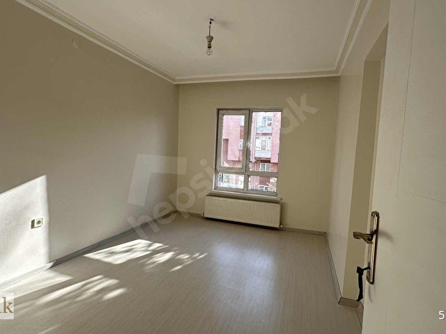 SOKULLU CADDE 3+1 KATTA ÖN CEPHE BAĞIMSIZ SALON - Görsel 13