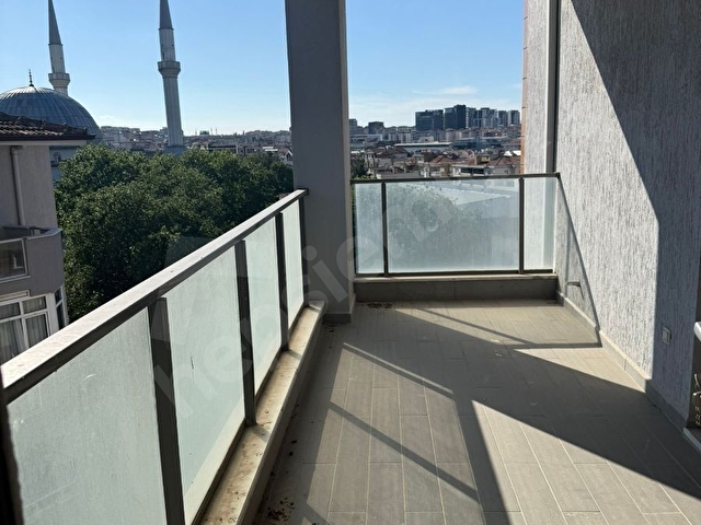 BEŞEVLER KONAK MAH.DE SATILIK OTURUMA HAZIR SIFIR 3 +1DAİRE - Görsel 21