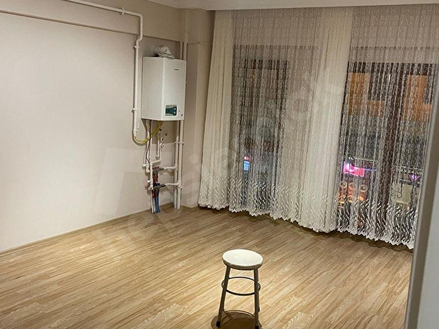 KILAVUZ GAYRİMENKULden KARAÇAYIR MAH.de 1+1 KİRALIK DAİRE - Görsel 3