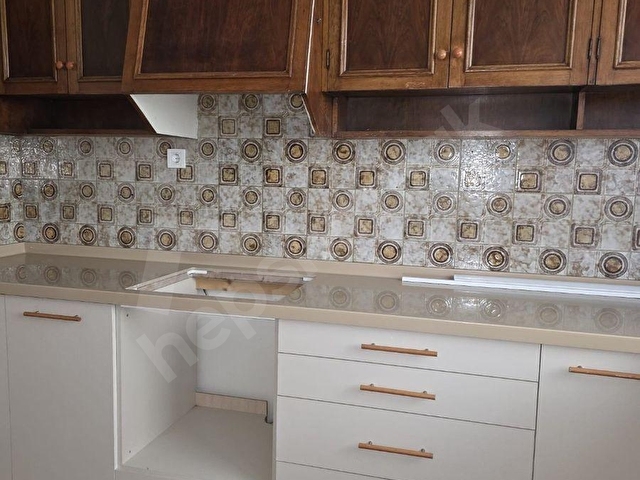 Piyasa Caddesinde Kiralık Boğaz Manzaralı, Balkonlu Yol Yalı Dairesi - Görsel 10