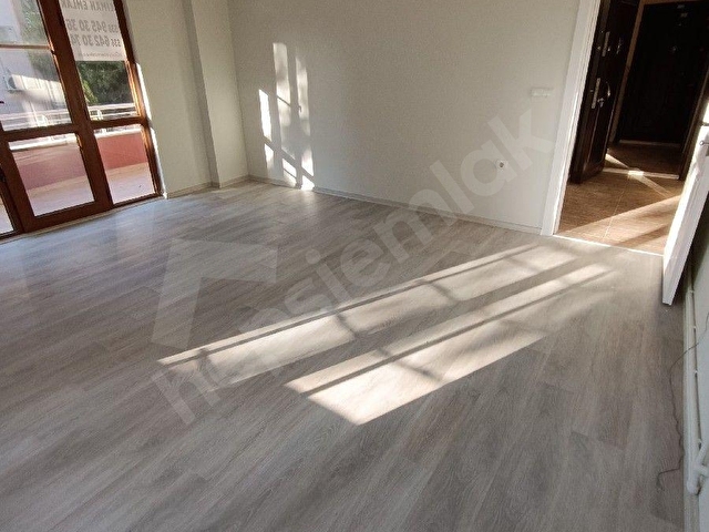 L. İŞKUR MEVKİ YENİ BİNADA 3+1 120 M2 ÇİFT WC VE ÜÇ CEPHELİ TÜM BALKON VE CAMLARI KORKULUKLU DAİRE - Görsel 21