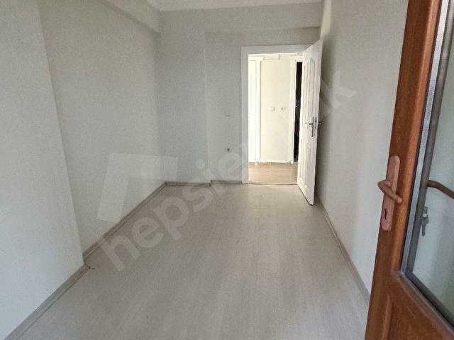 L. İŞKUR MEVKİ YENİ BİNADA 3+1 120 M2 ÇİFT WC VE ÜÇ CEPHELİ TÜM BALKON VE CAMLARI KORKULUKLU DAİRE - Görsel 23