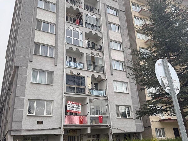 AKARBAŞI MH 3+1SATILIK DAİRE