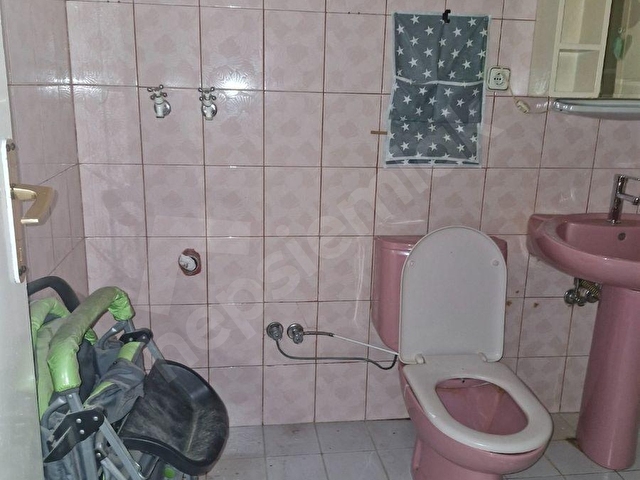 AŞAGI ÖVEÇLERDE KİRALIK DAİRE 2+1 1.KAT YÜKSEKLİGİNDE ALT KATI DAİRE BOYALI BADANALI ÇETİN EMEÇ YAK - Görsel 19
