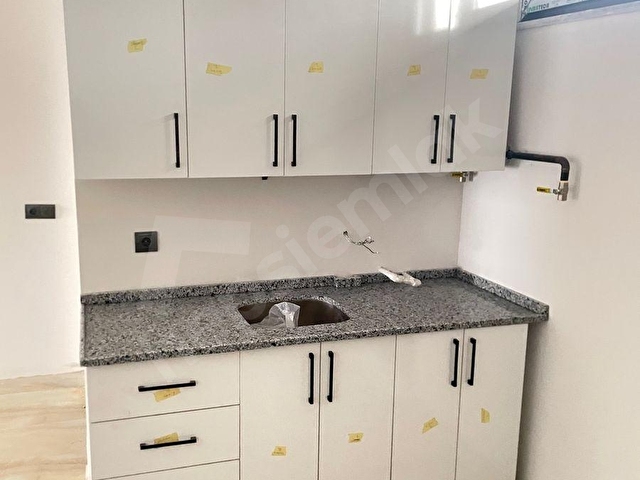HASTANE YANINDA SATILIK 1+1 DAİRE - Görsel 6