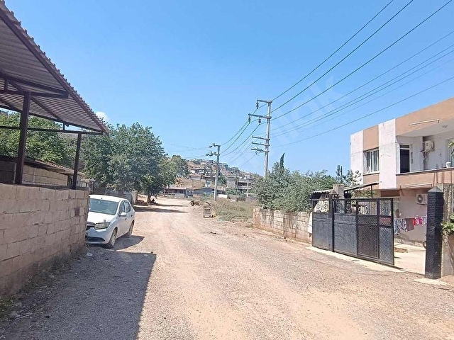 YEŞİL EMLAK TAN AYDINLI MAHALLESİNDE 3 KATLI EV BAHÇELİ SATILIK - Görsel 30