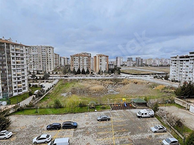 POLAT LİVEDAN 3+1 EBEVEYN BANYOLU ARA KAT FULL YAPILI DAİRE - Görsel 9