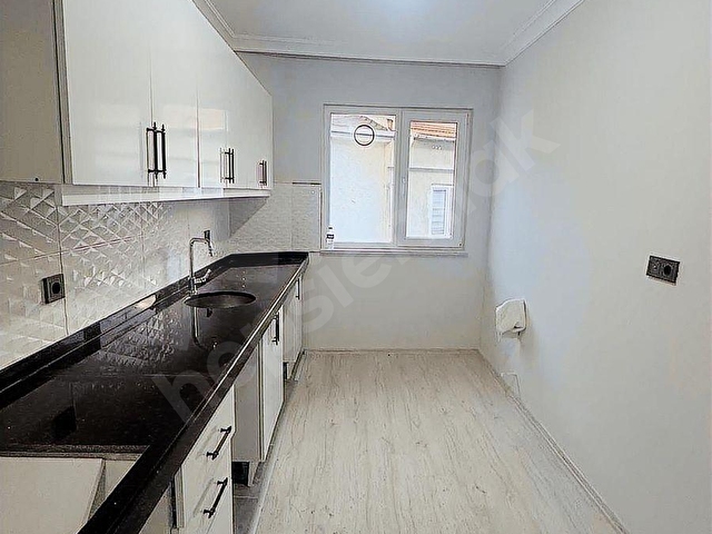 ASLAN EMLTAN İNEGÖLDE MESUDİYEDE SATILIK 2+ 1 DAIRE