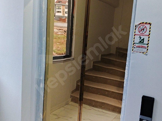 YENI MAHALLEDE SIFIR 1+1 KİRALİK EŞYALI ARAKAT DAİRE - Görsel 16