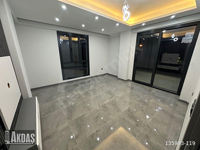 ŞEMİKLERDE FIRSAT 2+1 120 M2 SATILIK DAİRELER