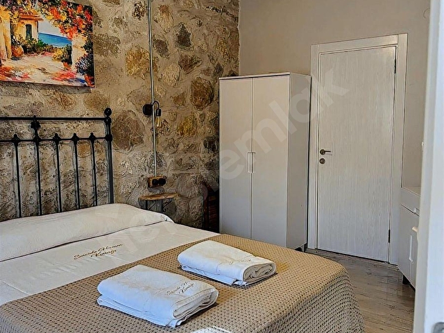 Ayvalık Küçükköyde Devren Taş Konseptli Rum evi Butik Otel - Görsel 2