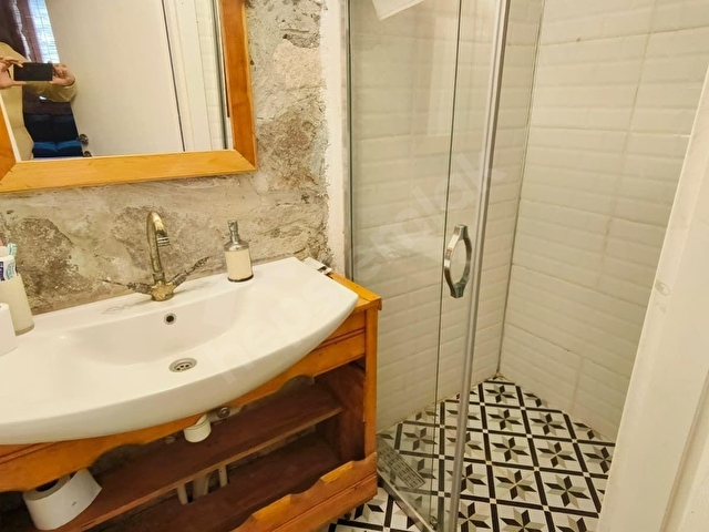 Ayvalık Küçükköyde Devren Taş Konseptli Rum evi Butik Otel - Görsel 18