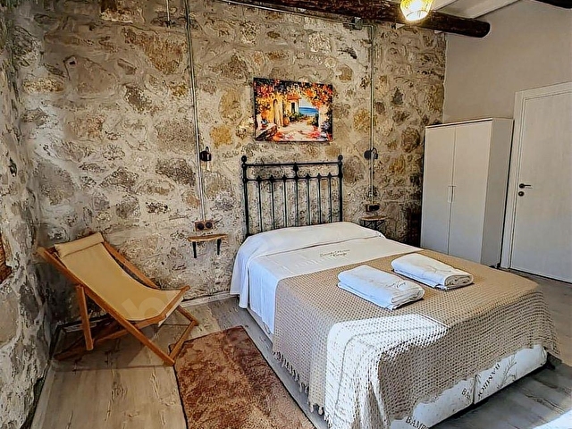 Ayvalık Küçükköyde Devren Taş Konseptli Rum evi Butik Otel - Görsel 3
