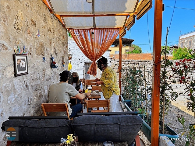 Ayvalık Küçükköyde Devren Taş Konseptli Rum evi Butik Otel - Görsel 7