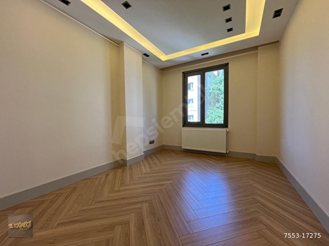 ÇİFTEHAVUZLARDA BAĞDATA YAKIN LÜKS MİMARİ DEKORLU 220m2 4+1 BOŞ DAİRE - Görsel 22