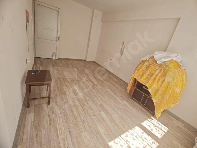 GÜZELYALI  SAHİL YAKINI MERKEZİ LOKASYON 2+1 BEYAZ EŞYALARI OLAN DAİRE - Görsel 5