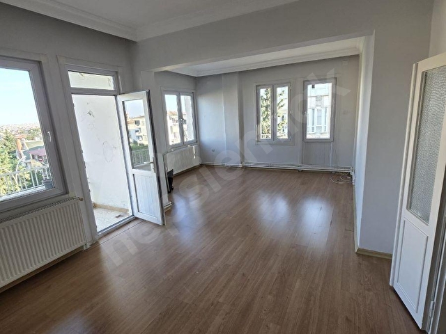 GÜVENEVLERDE POLİS OKULU YAKINI KİRALIK 3+1 GENİŞ DAİRE