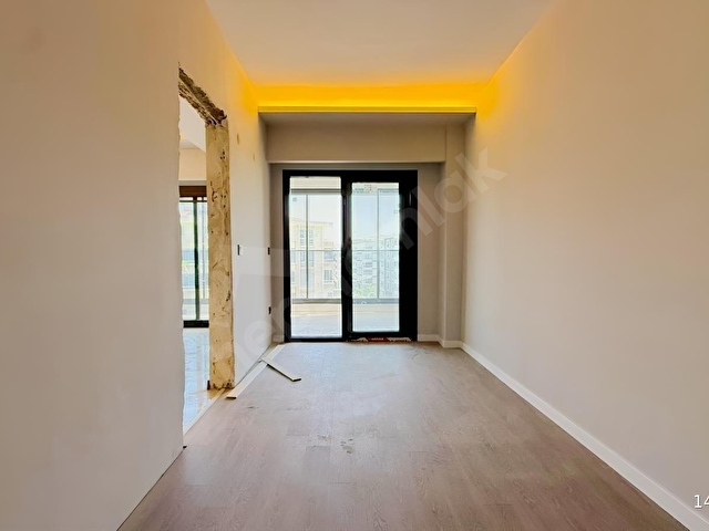 TORBALI MURAT BEY MAHALLESİNDE HAVUZLU SİTEDE LÜX DAİRE - Görsel 14