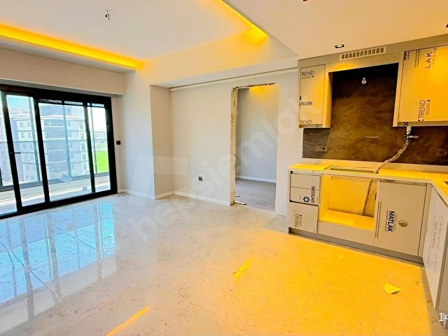 TORBALI MURAT BEY MAHALLESİNDE HAVUZLU SİTEDE LÜX DAİRE - Görsel 3
