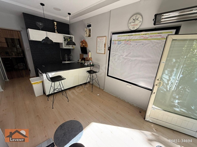 LEVENTTEN MİMAR CADDESİ ÜZERİNDE 85 M2 2 BÖLÜM DEPOLU KOMBİLİ ÖN CEPHE SATILIK DÜKKAN - Görsel 7