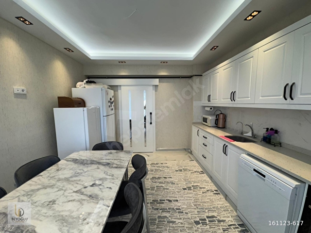 GÖKTÜRKDE GENİŞ OTURUMA SAHİP DİKKAT ÇEKEN 3+1 SATILIK DAİRE - Görsel 2