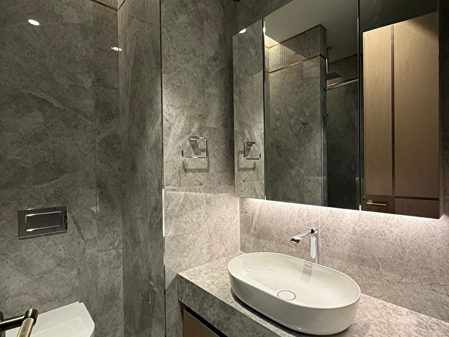 Nişantaşı Koru Sitesinde Deniz Manzaralı 3+1 Satılık Daire