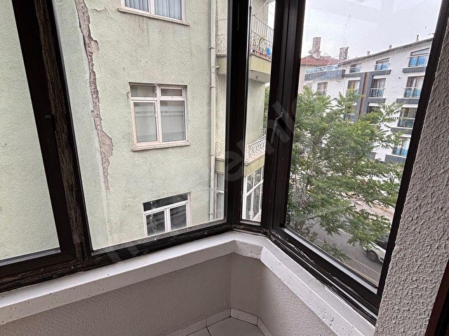 BAĞLAR CADDESİNDE KİRALIK DAİRE 4+1 Kombili - Görsel 13