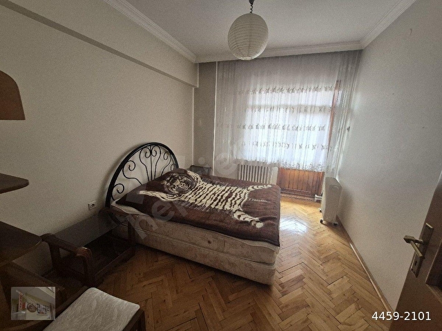 ERHANDAN 7.CADDEYE VE KÜTÜPHANEYE YAKIN BAKIMLI KATTA KOMBİLİ 3+1BOŞ DAİRE - Görsel 18