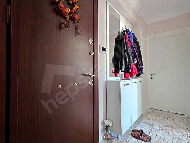 DİRECTTEN MARMARAYA 8DK YÜRÜME, KATTA TEK DAİRE, GENİŞ KULLANIMLI, ETRAFI AÇIK ÇİFT BALKON ŞIK 3+1!! - Görsel 30