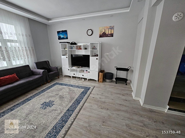 MÜSTEŞAR EMLAKTAN BÜYÜK VİLLA VE 1200M2 MUHTEŞEM BAHÇESİ - Görsel 21