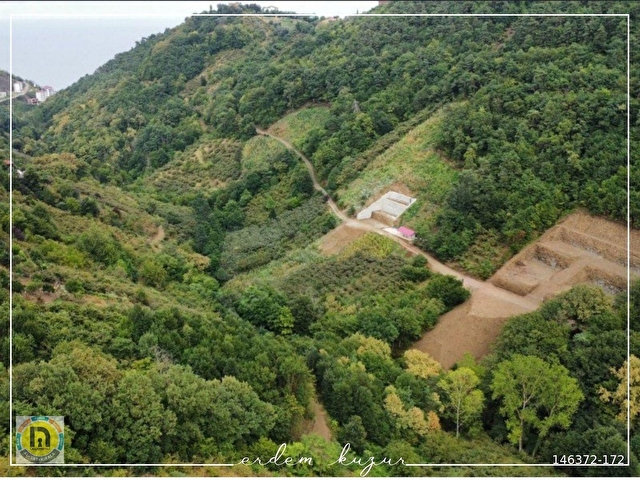 TRABZON AKÇAABATDA SATILIK VİLLA PROJELİ ARSA