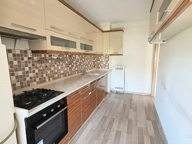 Çankaya OYAK Sitesinde,Ara kat,YAPILI ve Manzaralı, Merkezi Konum,Çift Asansör, 3+1 Kiralık Daire...