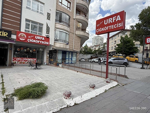 YUNUSEMRE CADDESİ ÜZERİNDE YOĞUN YAYA VE ARAÇ TRAFİĞİ OLAN BÖLGE - Görsel 12