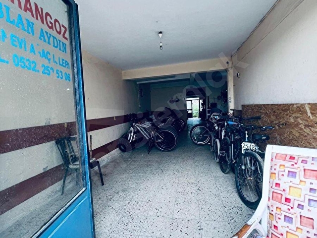 Heybeliada Sahilde Satılık 3 Katlı Dükkanlı Apartman - Görsel 15