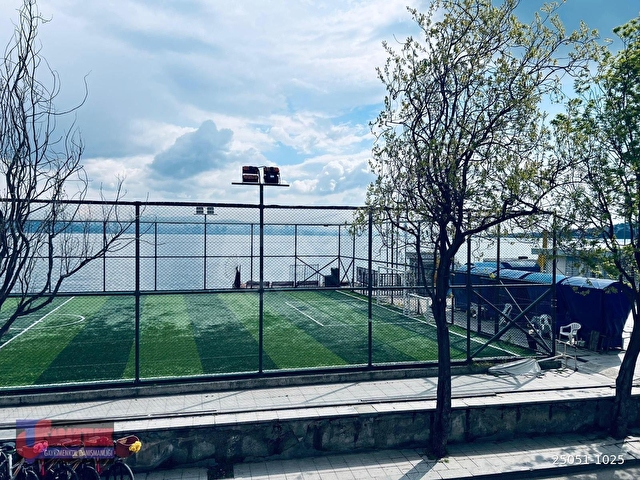 Heybeliada Sahilde Satılık 3 Katlı Dükkanlı Apartman - Görsel 4