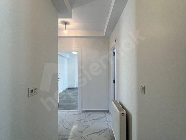 DEVELİ POLAT GAYRİMENKUL-FİYAT DÜŞTÜ ÇARŞI MERKEZDE ANAYOL ÜZERİ SATILIK KAÇMAZ GENİŞ DAİRE - Görsel 9