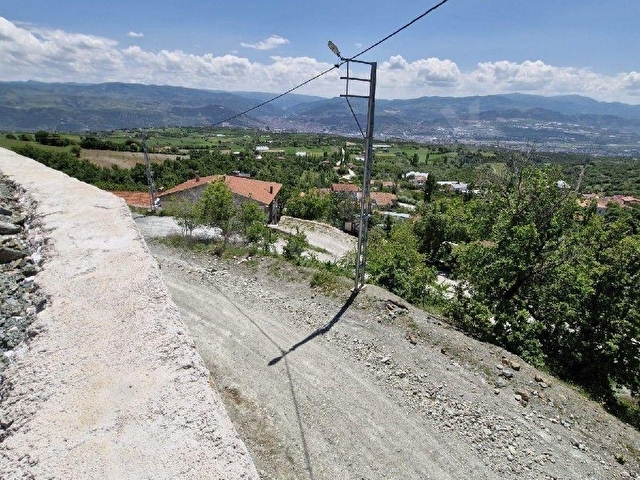 ÇAMDERE KÖYÜNDE SATILIK ARSA - Görsel 9