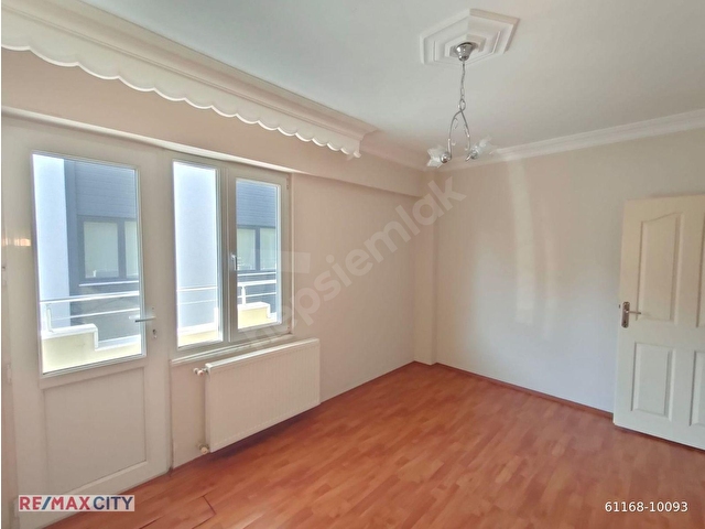 Yalova, Çiftlikköy, Sahil Mah. Çift Balkonlu, Kiralık Geniş Daire - Görsel 19