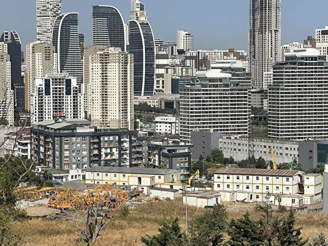 GÜZELYURTA SITE IÇERISINDE 2 + 1 DAIRE UYGUN FIYATLI