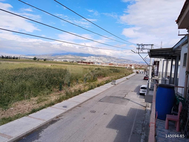 ÇİĞLİ KAKLIÇDA SATILIK 2+1 KAPALI MUTFAK DAİRE - Görsel 3