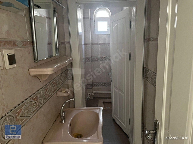 ## NİĞDE EMLAK MRKZNDEN VALİ KONAĞI YOKUŞUNDA 3+1 KİRALIK DAİRE# - Görsel 11