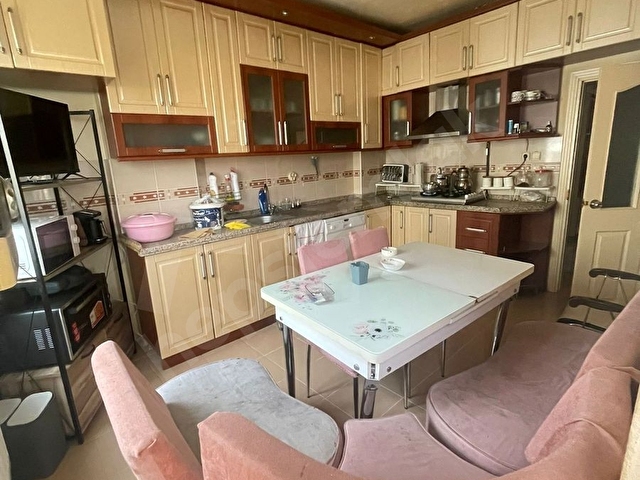 GARANTİ EMLAKTAN İPEK TAKSİ YANINDA 3+1 125 m2 SATILIK DAİRE