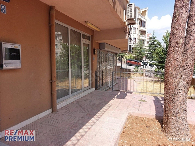 Çankaya Kırkkonaklar Mahallesi, 50m² + 25m² Satılık Dükkan
