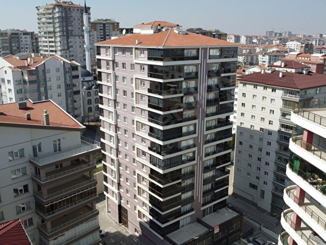 MAMAK DURALİ ALIÇ MAHALLESİ CADDE REZİDANSTA SATILIK 4+1 DAİRE