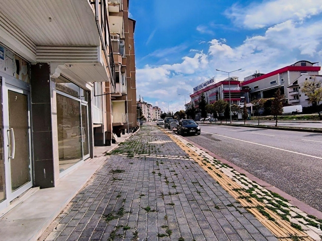 Kütahya Merkez Dumlupınar Bulvarı Üzeri Parkhayat Hastanesi Karşısı Kiralık İşyeri/Dükkan - Görsel 4